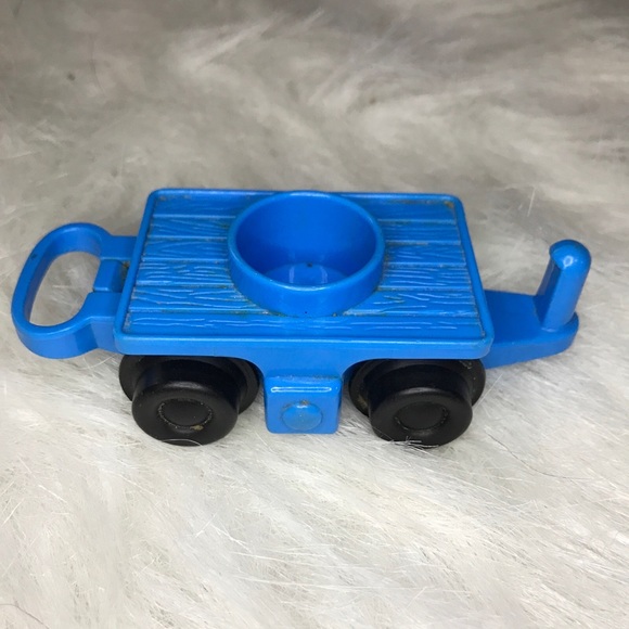 Vintage Plastic Fisher Price Train Cars w/ Caboose - Picture 3 of 16